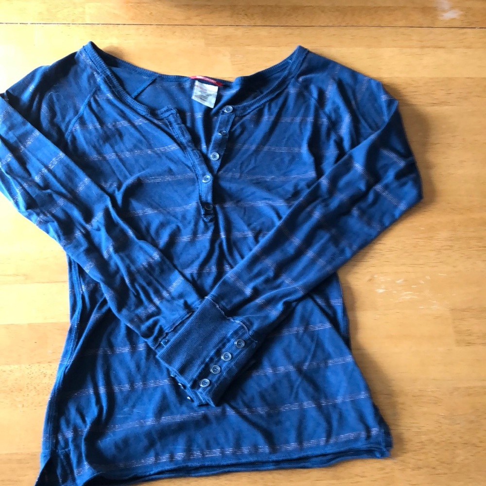 Long sleeve shirt